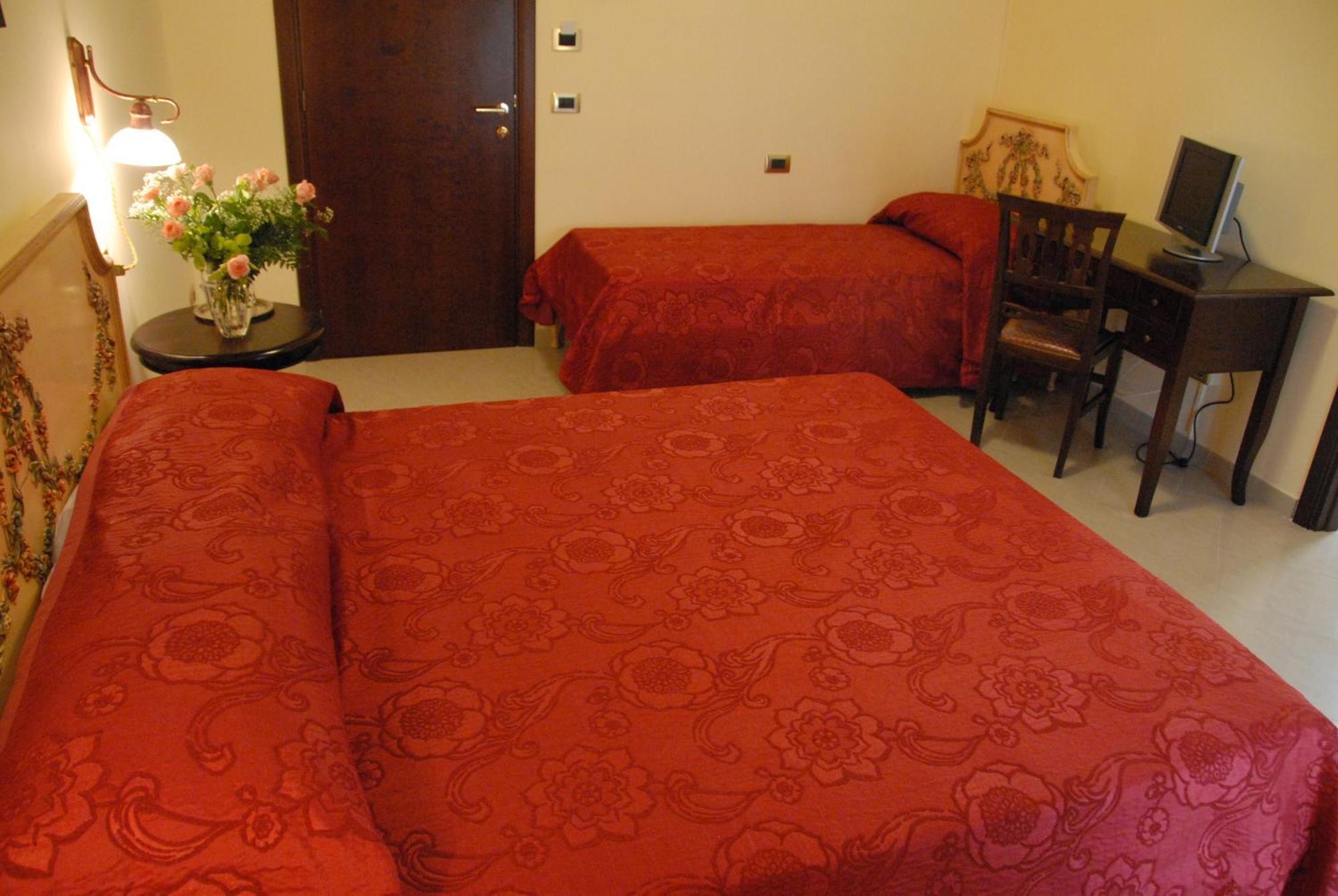Garibaldi Relais Bed & Breakfast Sciacca Bilik gambar